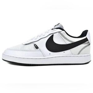 Nike Classic White and Black Low-Tops size 11